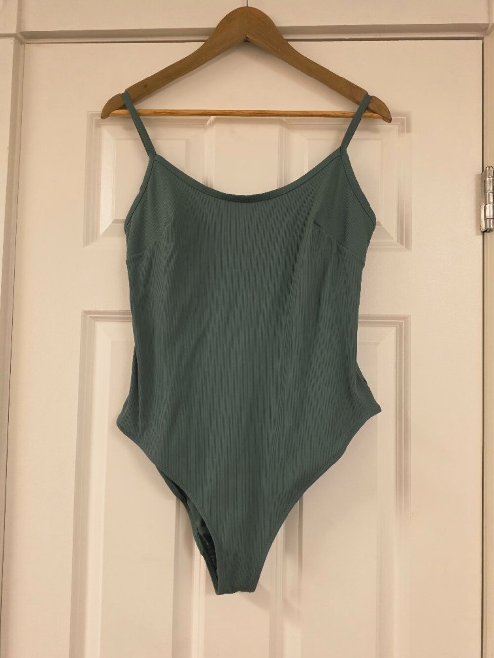Women's H&M Swimsuit with adjustable shoulder straps